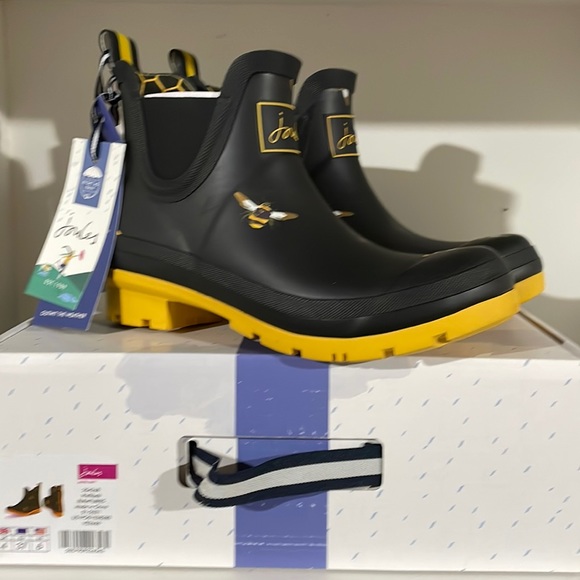 Joules Shoes Joules Wellibob Black Bees Poshmark